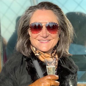 Meet your Posher, Ppaula